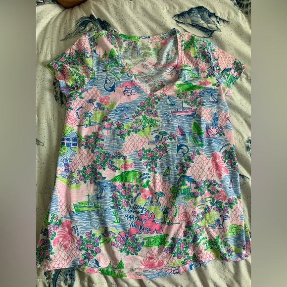NWT Lilly Pulitzer Etta V-Neck Tee shirt size small - Picture 4 of 5